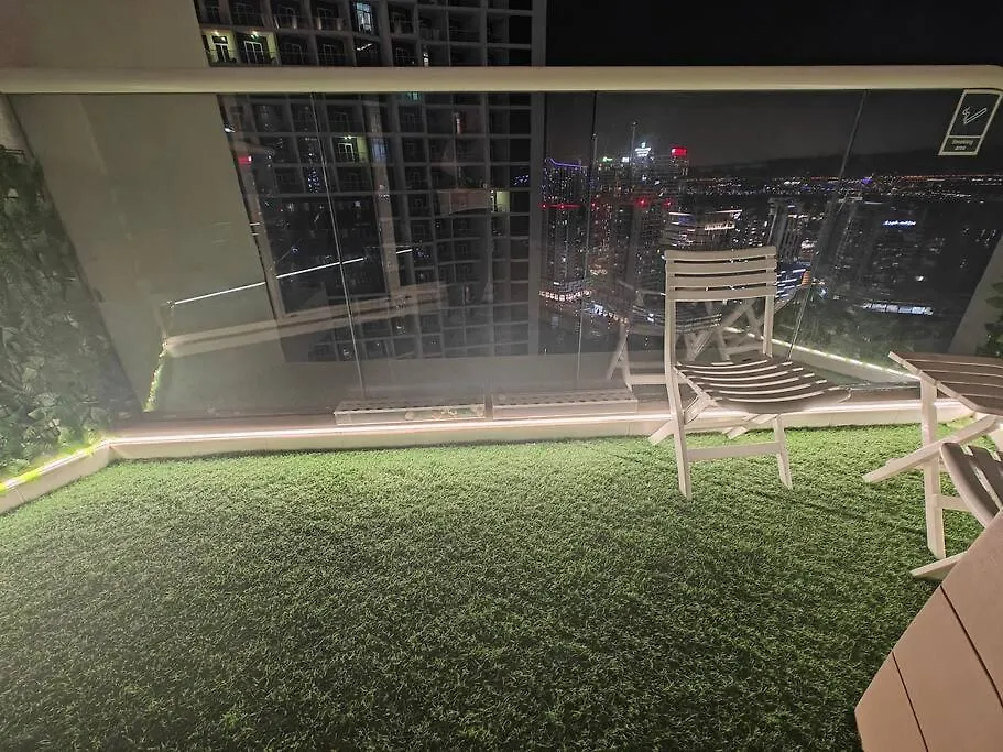 Lemodcasa - Modern Chic Studio Dubai