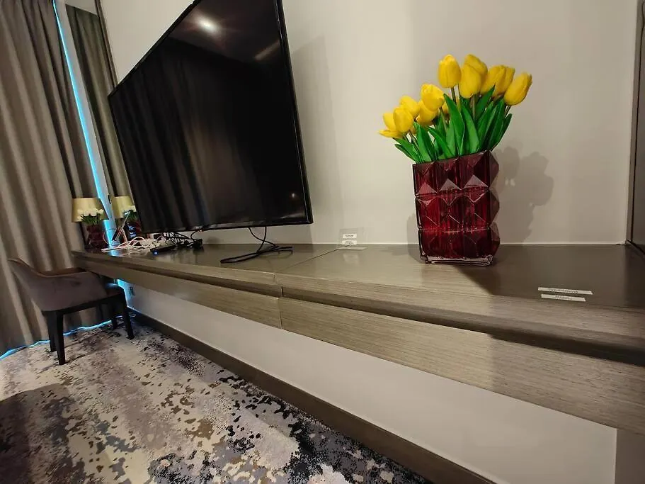 Lemodcasa - Modern Chic Studio Dubai