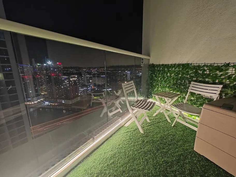 Apartment Lemodcasa - Modern Chic Studio Dubai United Arab Emirates
